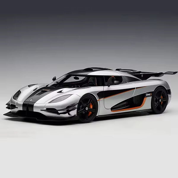 Diecast Model Koenigsegg One-1  1/24