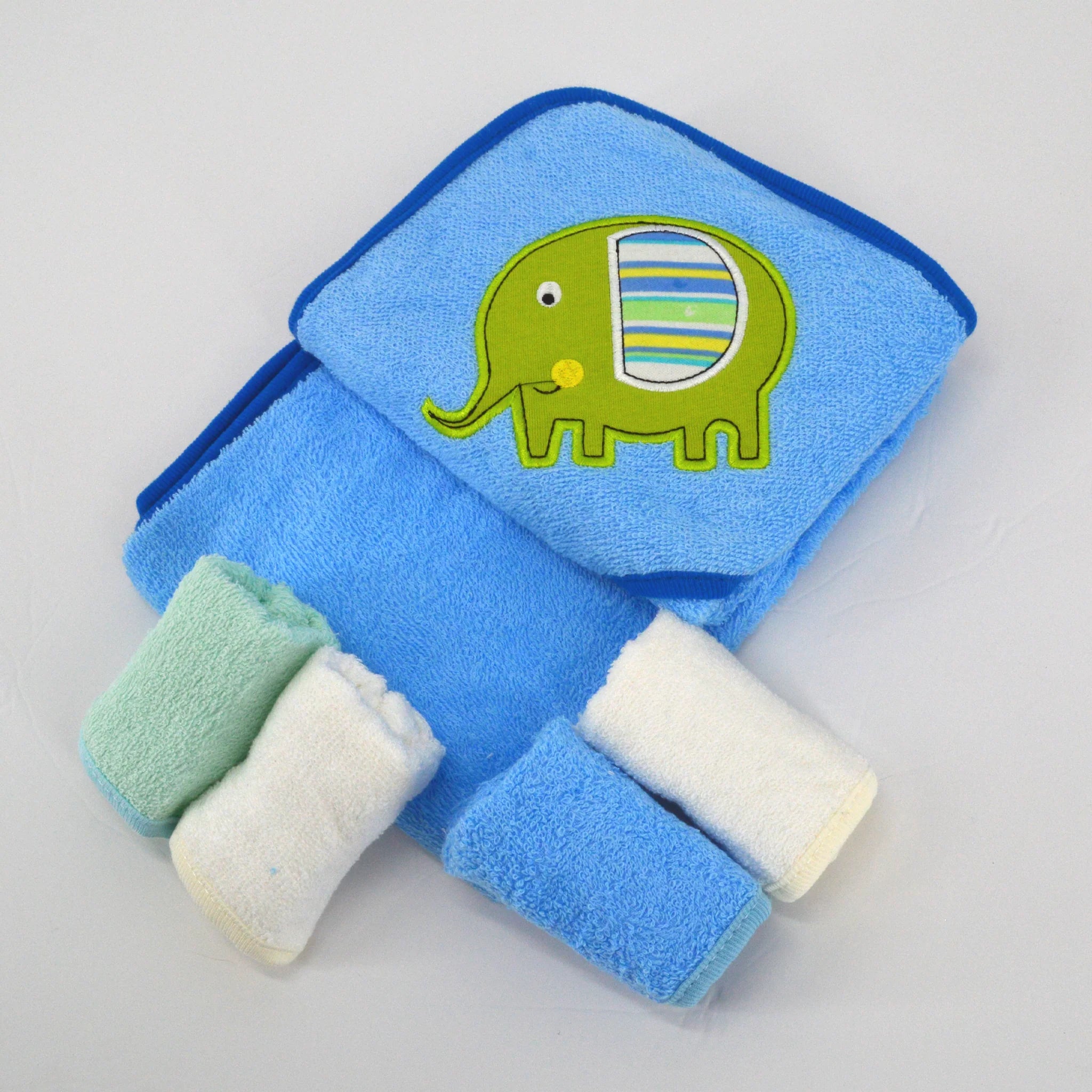 Ultra Soft Hooded Bath Towel Set For Toddlers - KiddieWink - Gifts They'll Love