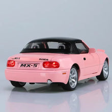 Diecast Model Mazda MX-5 1/32