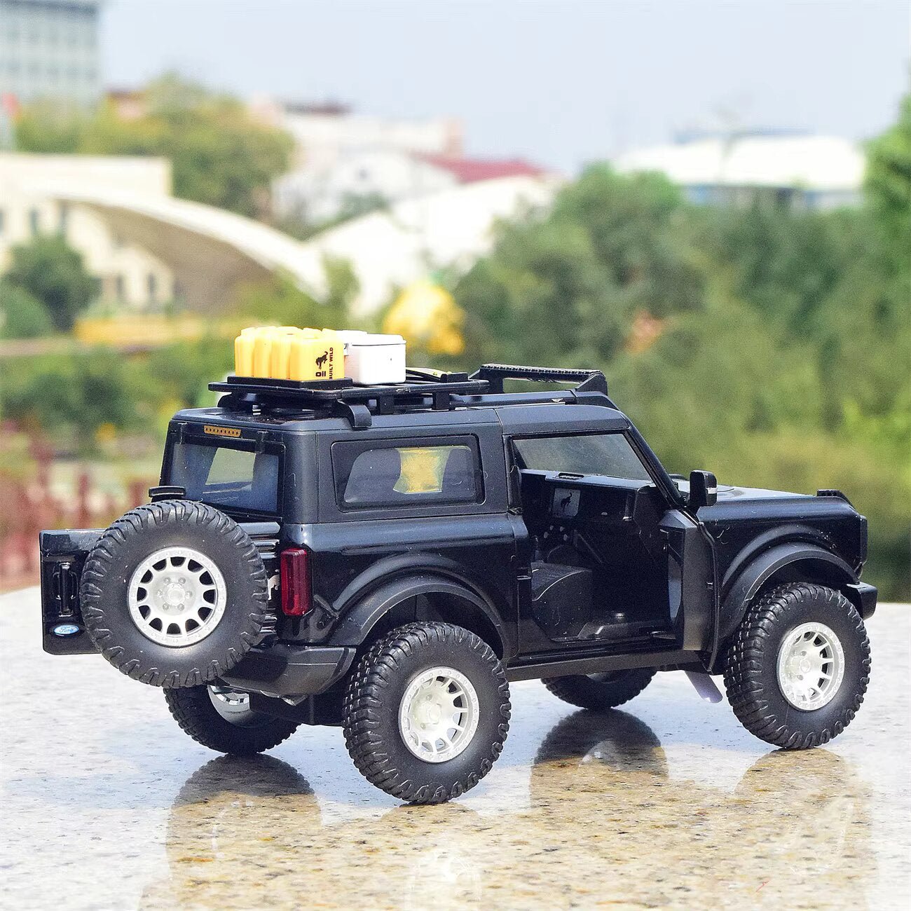 Diecast Model Ford Bronco Lima 1/32 - KiddieWink - Gifts They'll Love