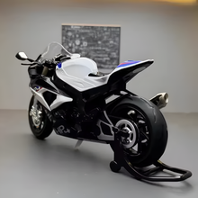 Diecast Model BMW HP4 1/12