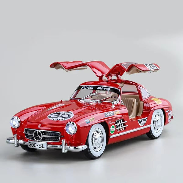 Diecast Model Mercedes Benz 300-SL 1/24