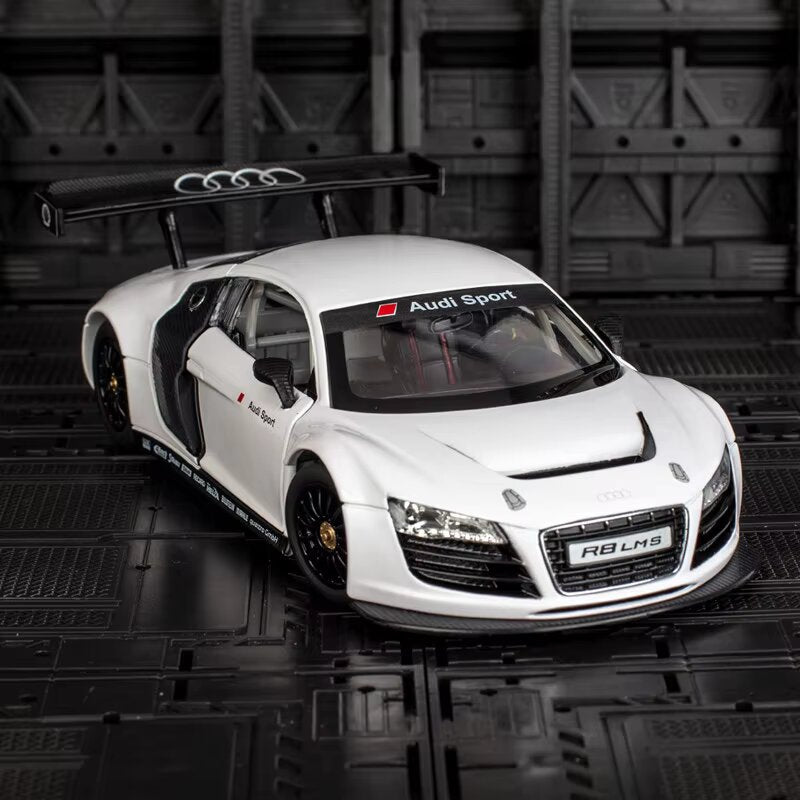 Diecast Model Officially Licensed Audi R8 1/24 – image 8 – KiddieWink