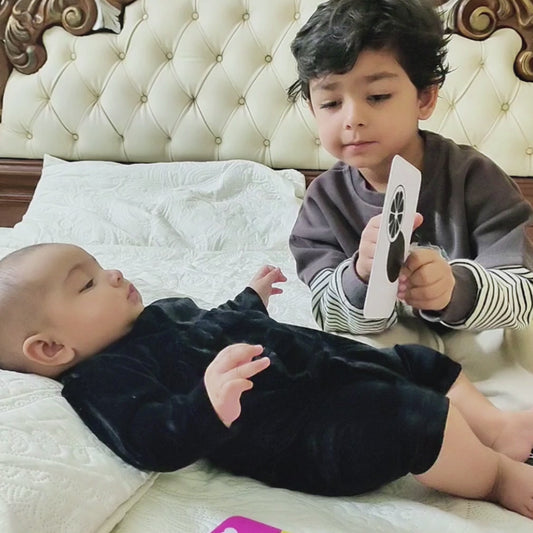 High Contrast Sensory Flash Cards – Boost Your Newborn's Brain Development from Day 1