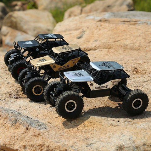 RC Metal Body Rechargeable Rock Car Crawler - KiddieWink - Gifts They'll Love