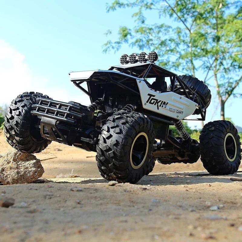 RC Metal Body Rechargeable Rock Car Crawler - KiddieWink - Gifts They'll Love